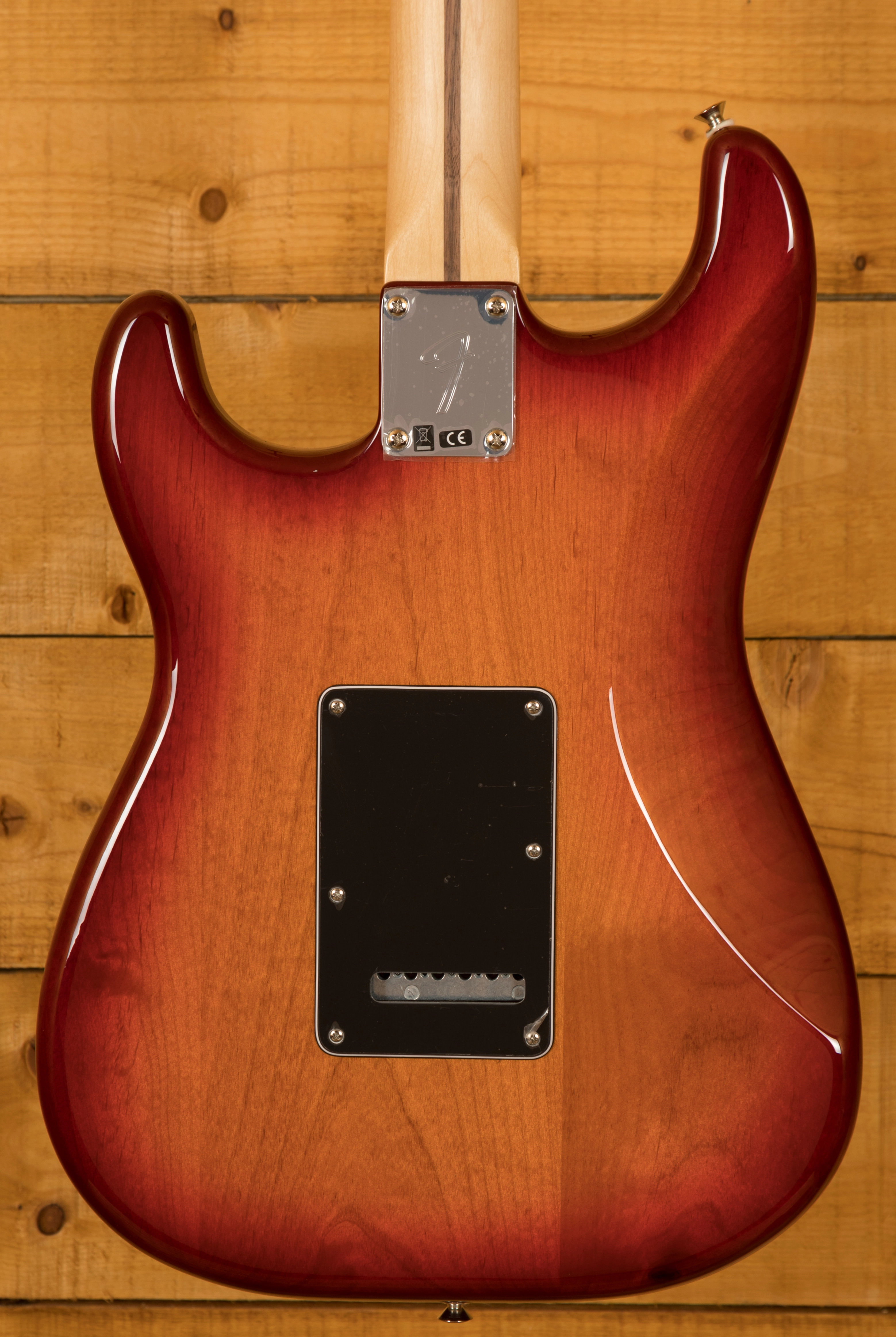 Fender Player Stratocaster Plus Top | Maple - Aged Cherry Burst