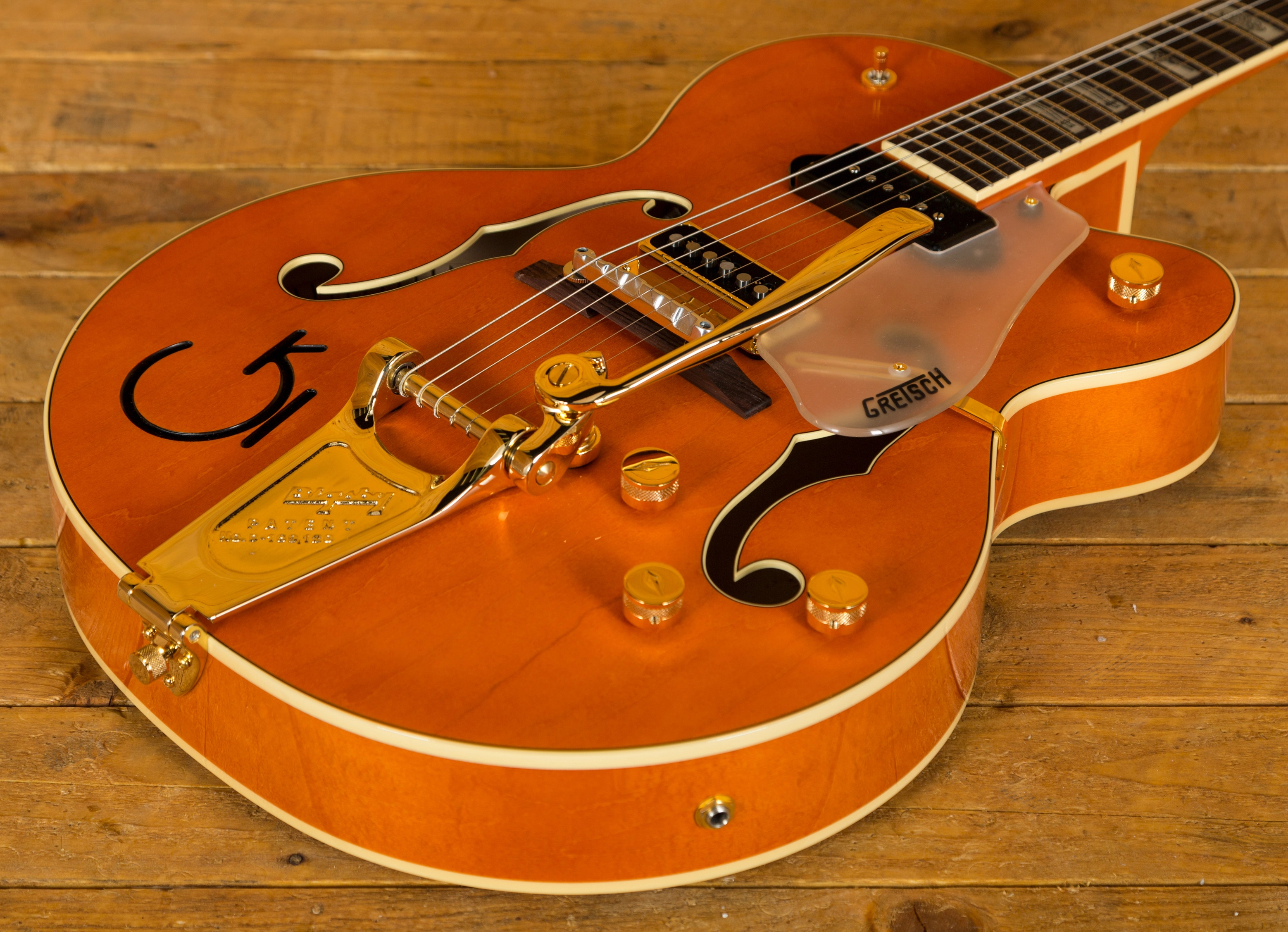 Gretsch G6120 Eddie Cochran Hollow Body Peach Guitars