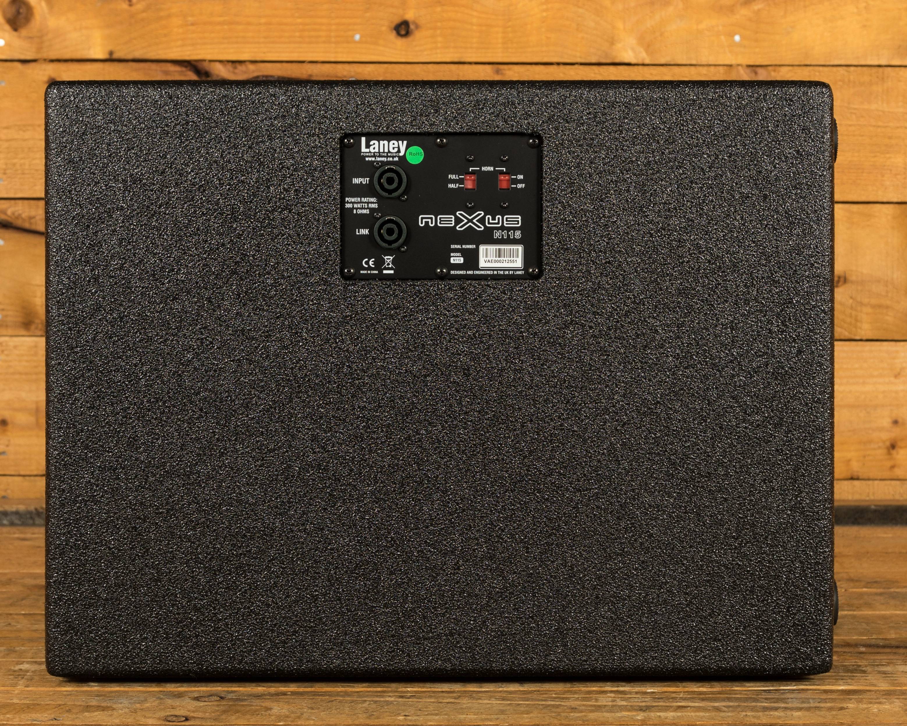 Laney Nexus N115 Bass Cab Peach Guitars