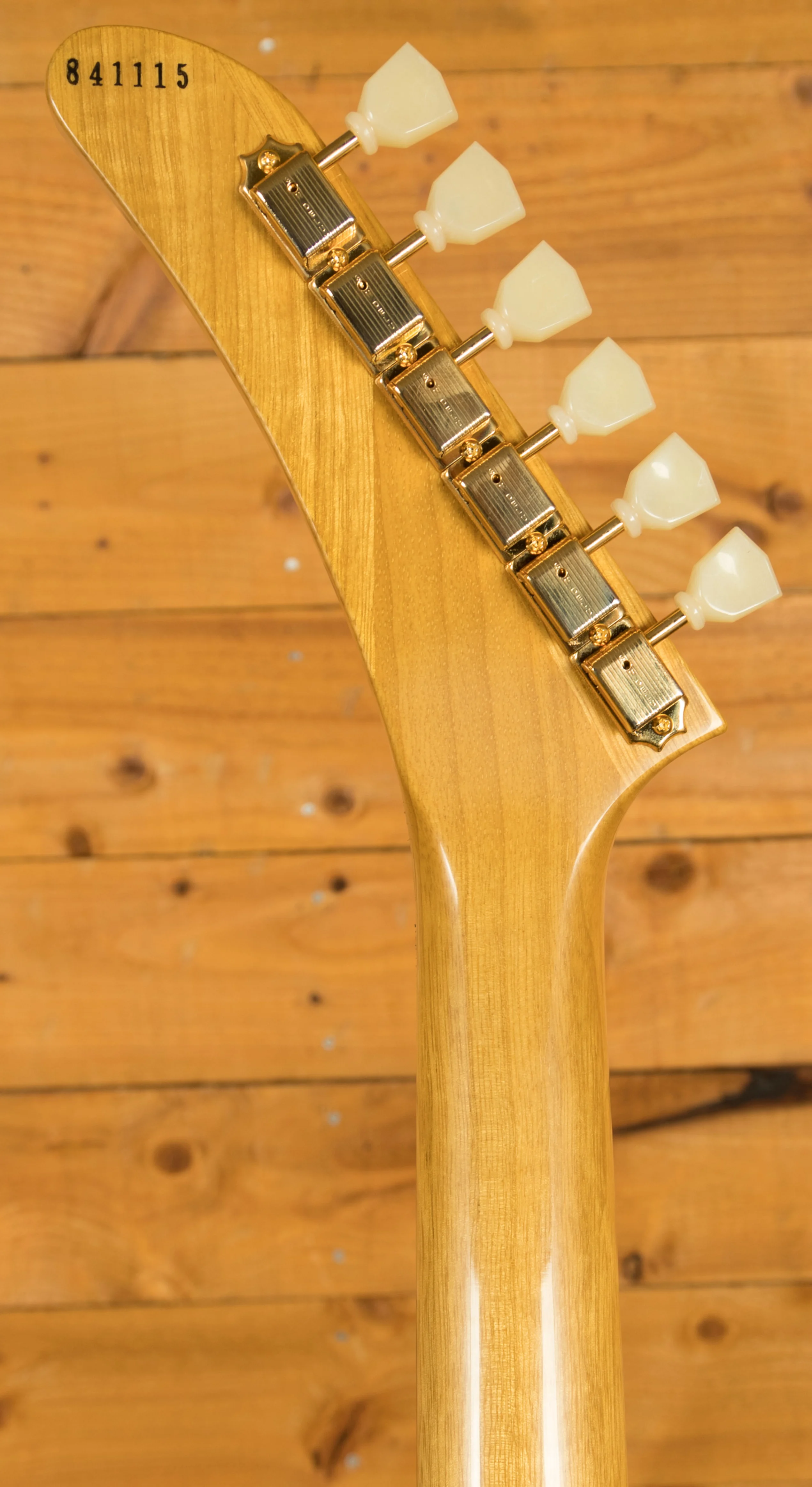 Gibson custom shop 58’EXPLORER Gibson Custom 1958 Korina Explorer | Black Pickguard