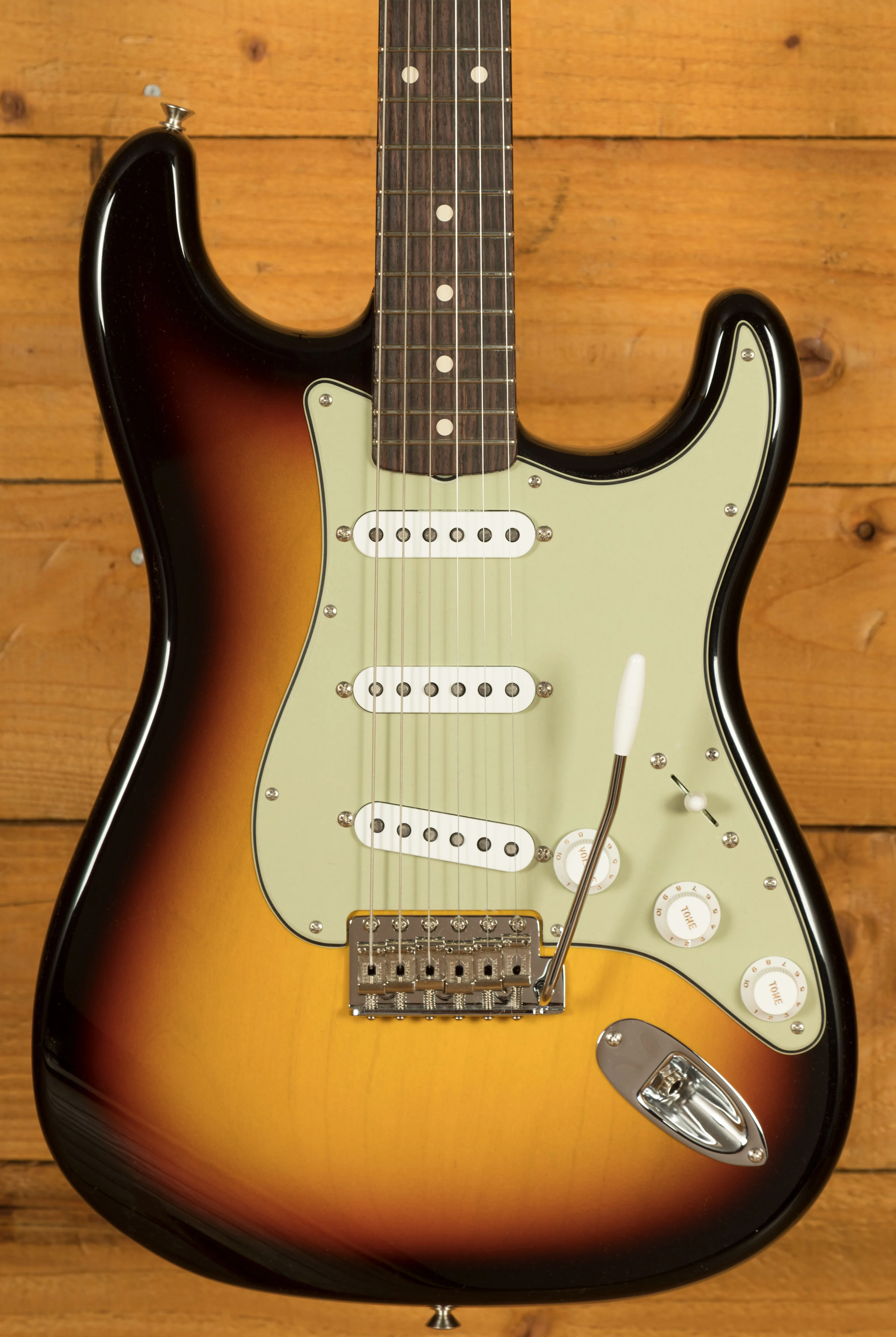 Fender Japan ストラト セイモアダンカン搭載！ FENDER JAPAN ストラト