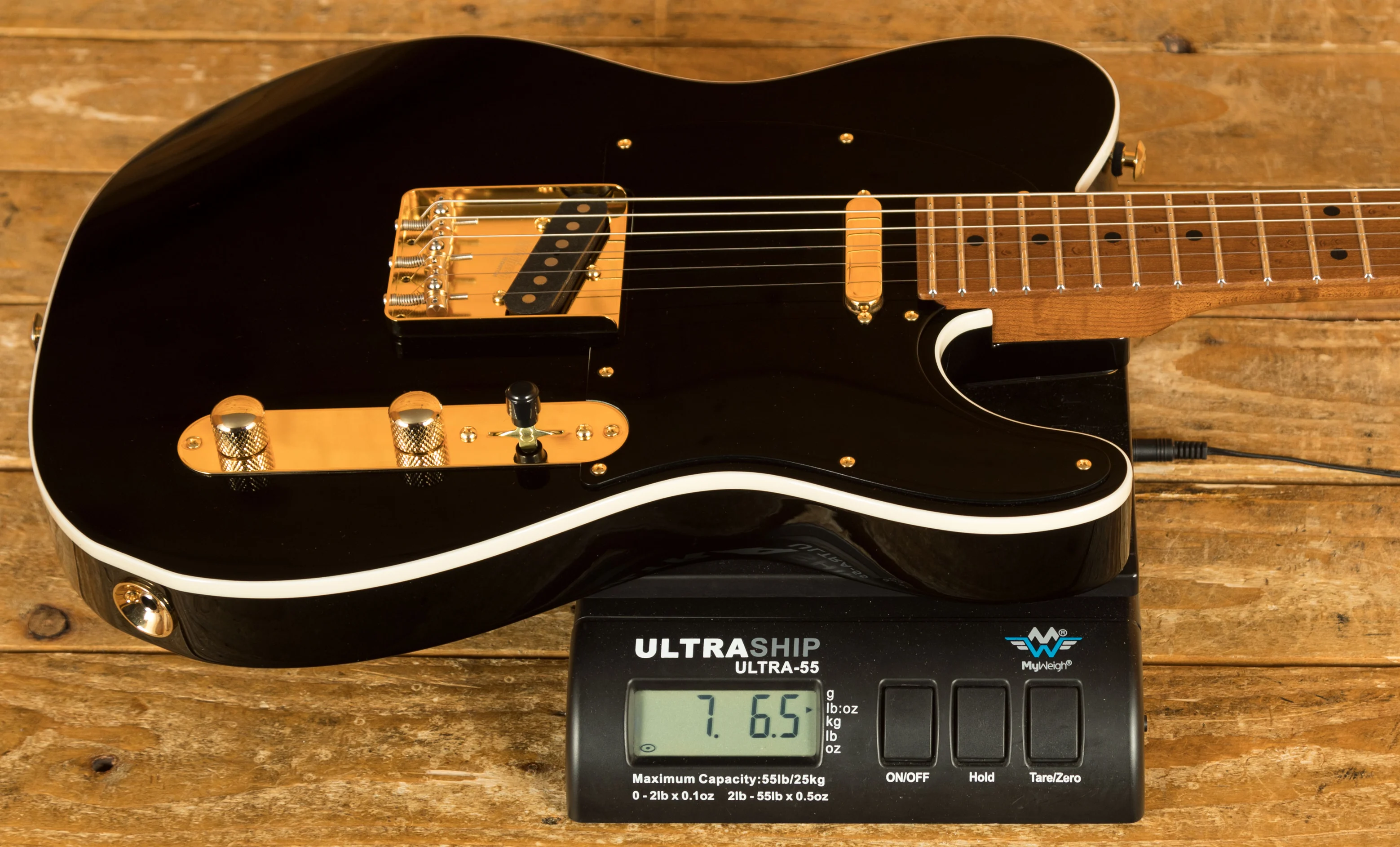 Suhr Mateus Asato Signature Series Classic T | Black