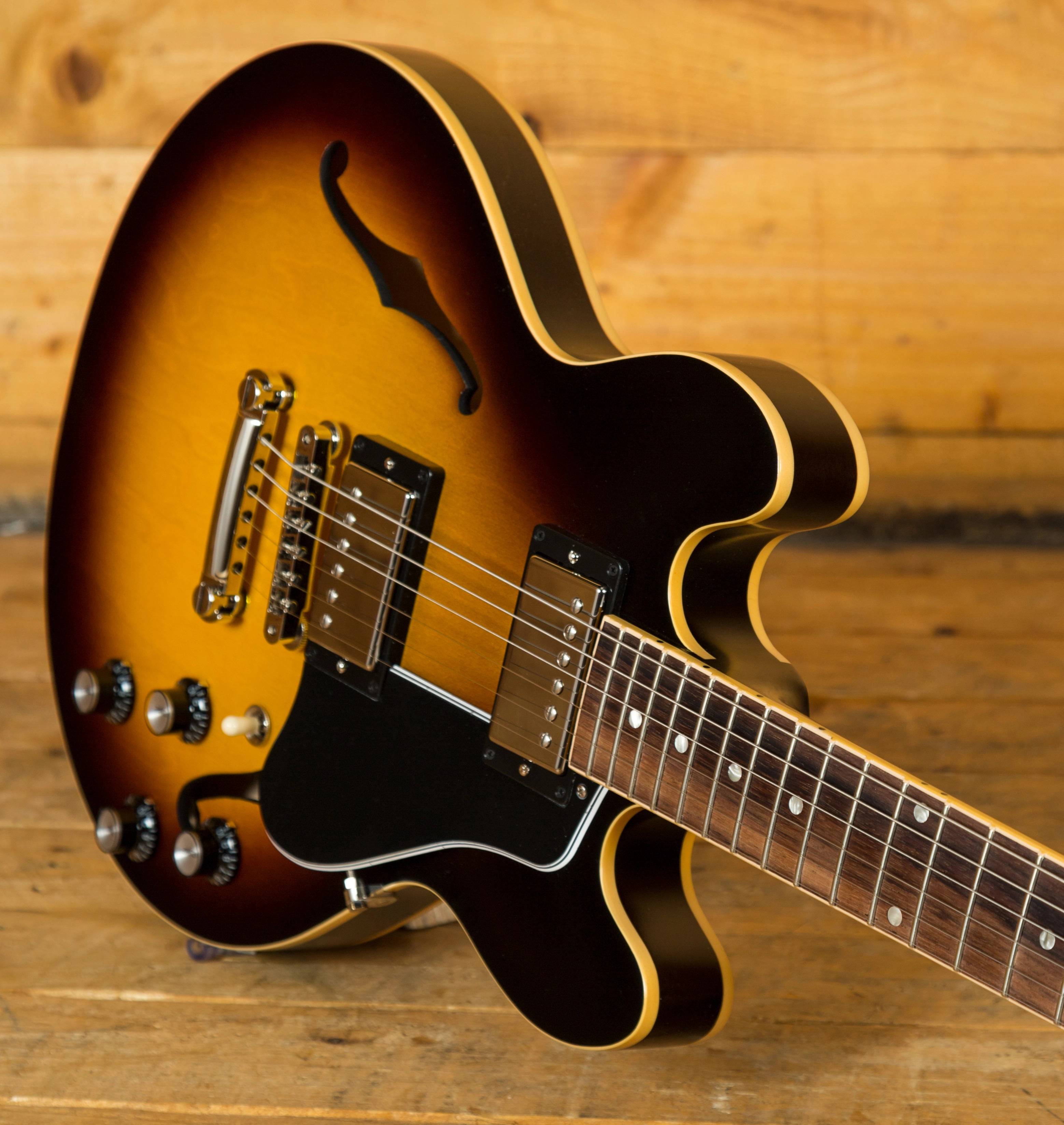 Gibson ES339 Satin Vintage Burst Peach Guitars