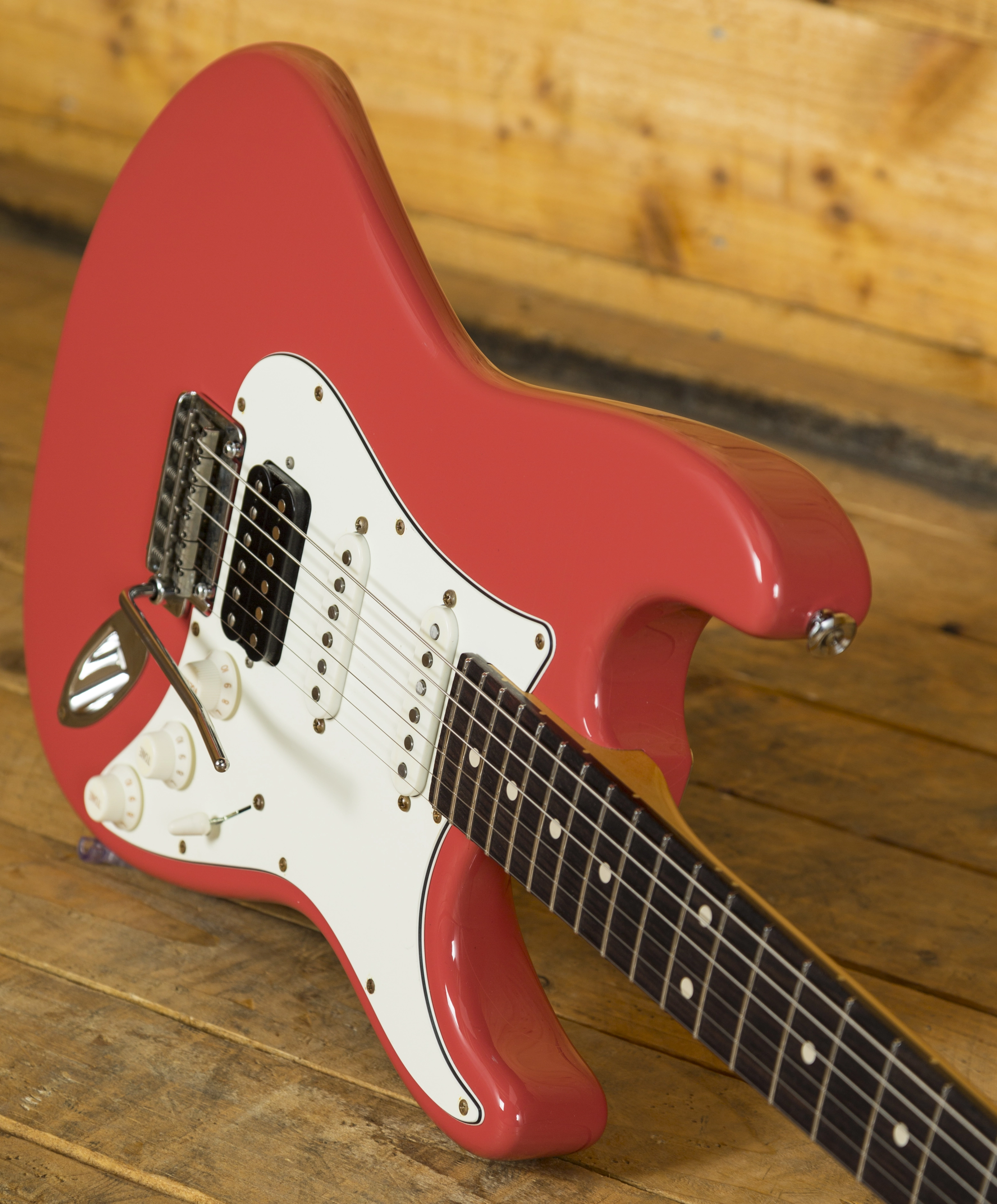 Suhr Classic Antique Pro， Fiesta Red， 2016 SSS， Rosewood Neck【美品】 Suhr Classic S Antique Roasted - Fiesta Red - Eddie\u0027s Guitars