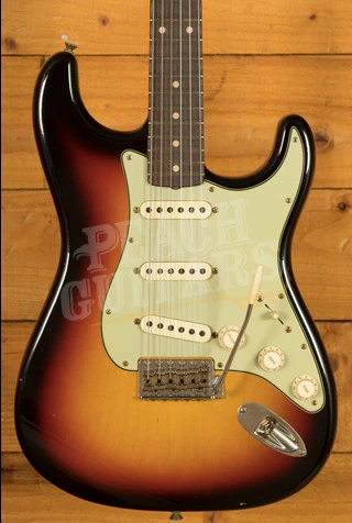 Fender Custom Shop '61 Strat Journeyman Relic 3 Tone Sunburst