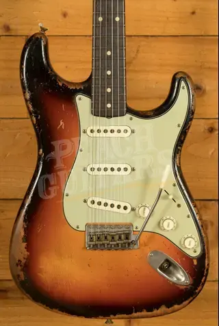 Fender Custom Shop Masterbuilt Dale Wilson 61 Strat - Heavy Relic 3-Tone Sunburst