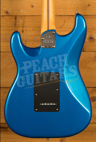 Fender American Ultra II Stratocaster HSS | Noble Blue