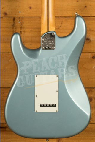 Fender American Ultra Luxe Vintage '60s Stratocaster - Rosewood - Ice Blue Metallic