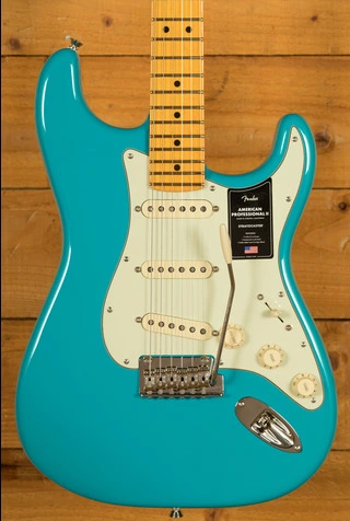 Fender American Professional II Stratocaster - Miami Blue - Maple