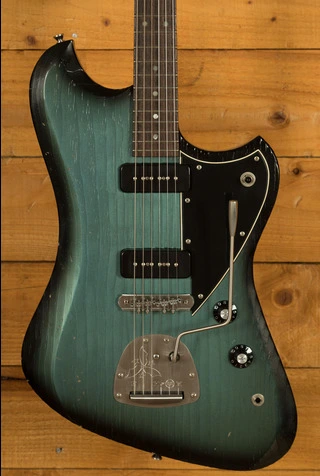 Novo Nucleus Voltur J | Pelham Burst - Black Pickguard