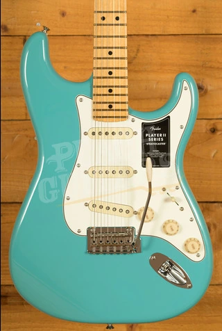 Fender Player II Stratocaster - Maple - Aquatone Blue