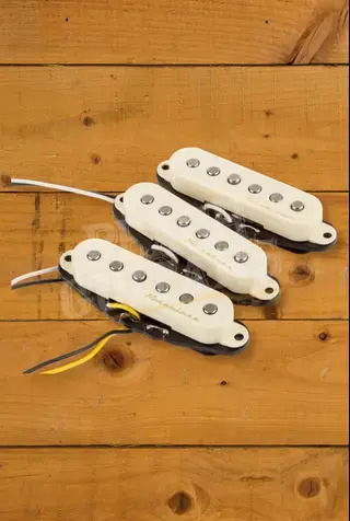 Fender Vintage Noiseless Strat Pickup Set - Aged White