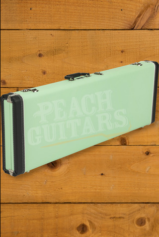 Fender Accessories | Limited Edition Vintage Series Case - Stratocaster/Telecaster - Surf Green