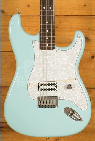 Fender Tom DeLonge Stratocaster - Rosewood - Daphne Blue *B-Stock*