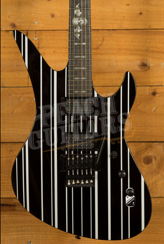 Schecter Synyster Standard | Gloss Black w/Silver Pinstripes