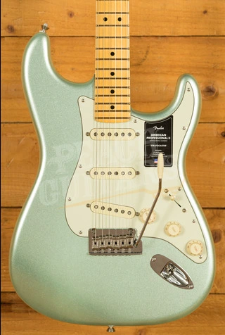Fender American Professional II Stratocaster - Maple - Mystic Surf Green