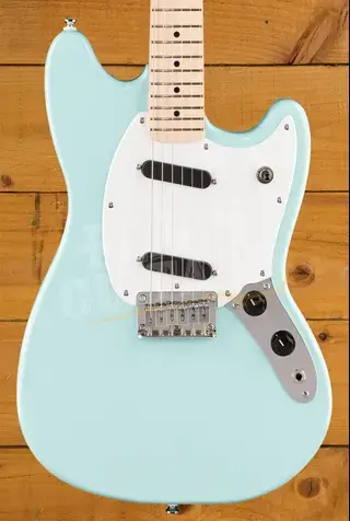Squier Sonic Mustang - Maple - Daphne Blue