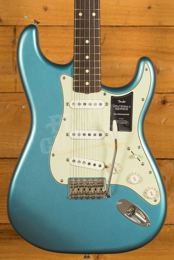 Fender Limited Edition Vintera II Road Worn '60s Stratocaster - Rosewood - Lake Placid Blue