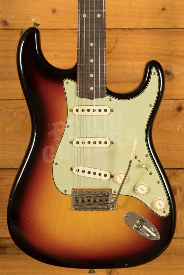 Fender Custom Shop 61 Strat - Journeyman Relic 3-Tone Sunburst