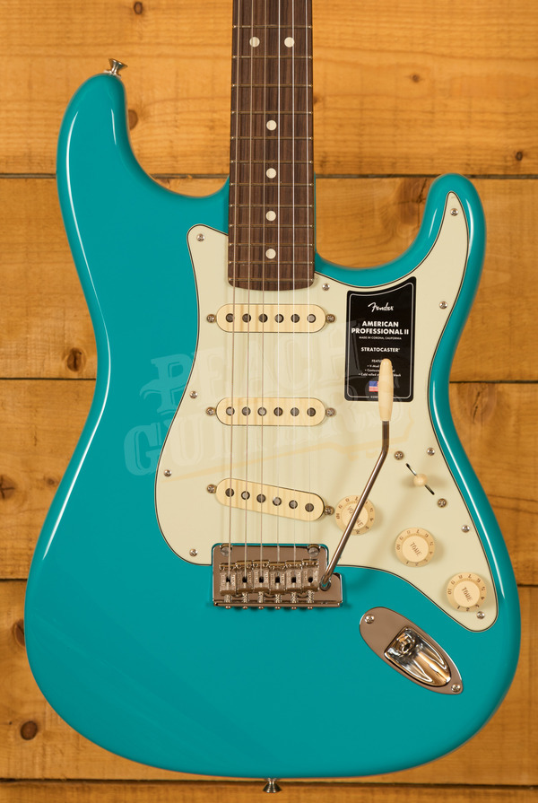 Fender American Professional II Stratocaster | Rosewood - Miami Blue