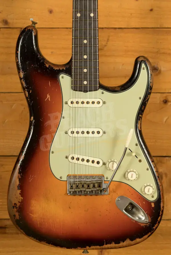 Fender Custom Shop Masterbuilt Dale Wilson 61 Strat - Heavy Relic 3-Tone Sunburst