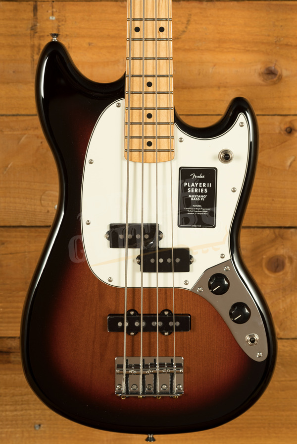 Fender Player II Mustang Bass PJ - Maple - 3-Colour Sunburst