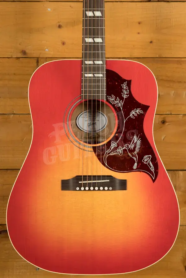 Gibson Hummingbird Special | Satin Vintage Cherry Sunburst