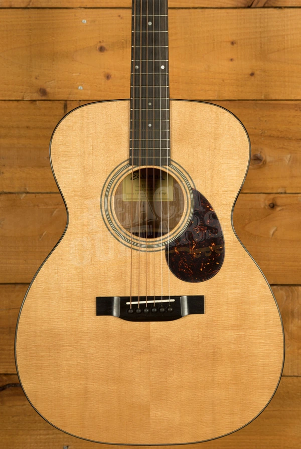 Eastman Traditional Thermo Cure E6OM-TC | Natural
