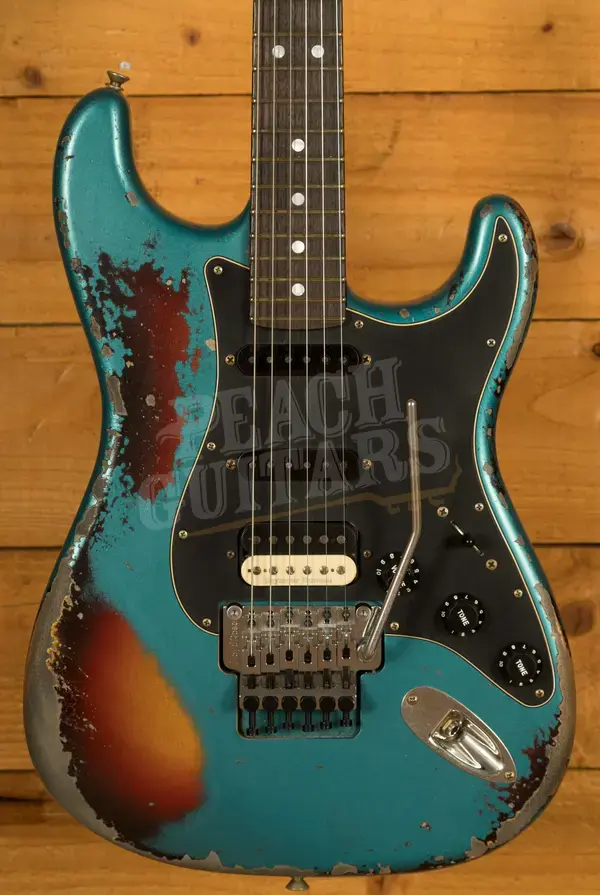 Fender Custom Shop 69 HSS Strat - Super Heavy Relic Ocean Turquoise/3-Tone Sunburst