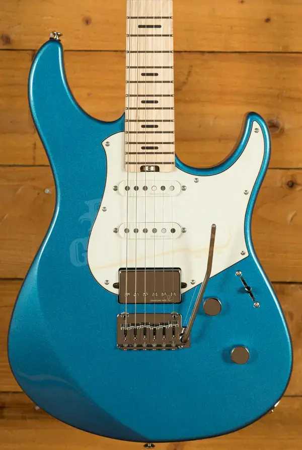 Yamaha Pacifica Standard Plus PACS+12M - Maple - Sparkle Blue