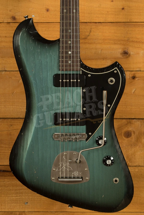 Novo Nucleus Voltur J | Pelham Burst - Black Pickguard