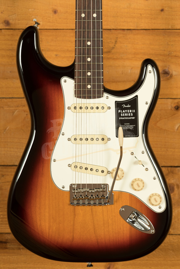 Fender Player II Stratocaster | 3-Colour Sunburst