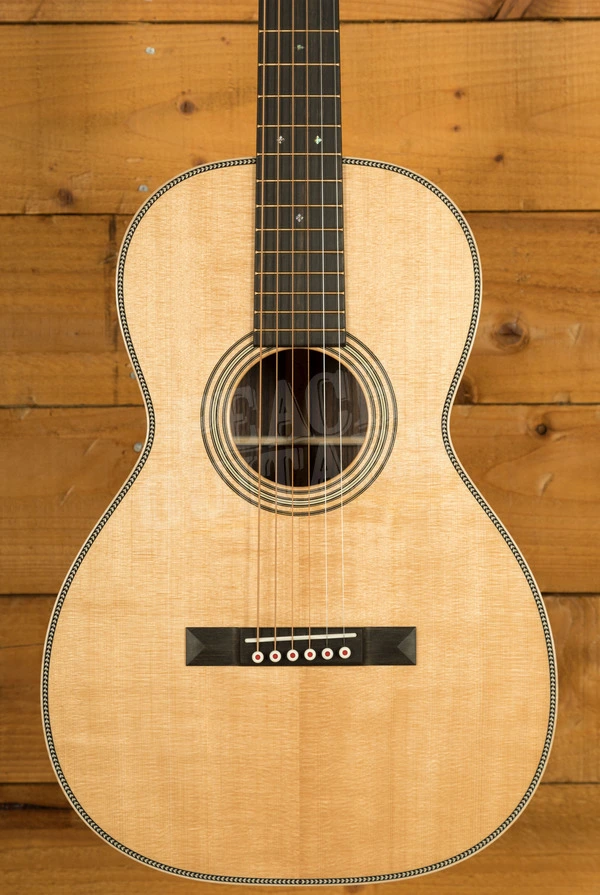 Martin Modern Deluxe Series | 012-28 Modern Deluxe