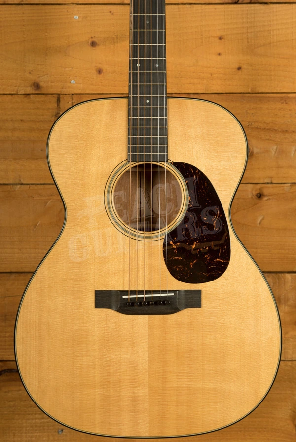Martin Standard Series | 000-18 *2025 Spec*