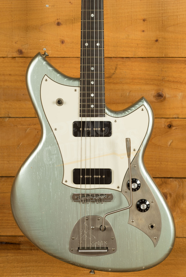 Novo Nucleus Serus J | Ice Blue Metallic - Parchment Pickguard