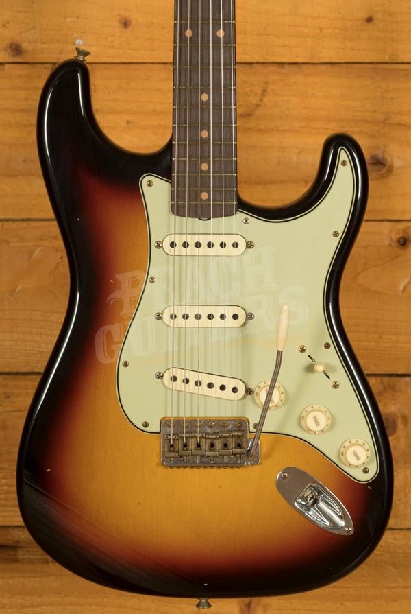 Fender Custom Shop 59 Strat - Journeyman Relic 3-Tone Sunburst