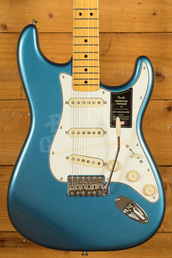 Fender American Vintage II 1973 Stratocaster - Maple - Lake Placid Blue