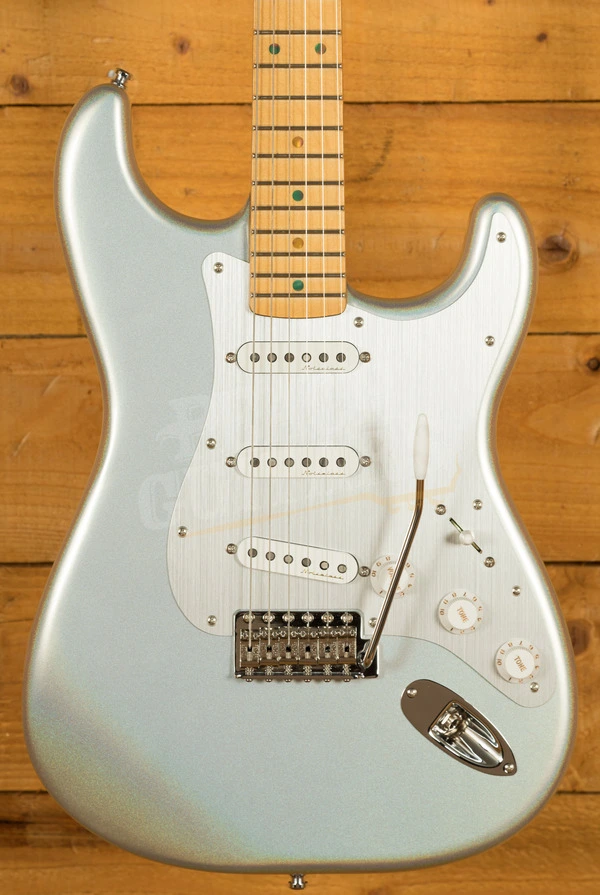 Fender H.E.R. Stratocaster - Maple - Chrome Glow