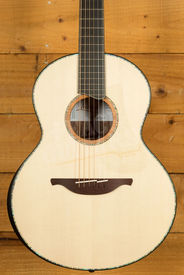 Lowden S-50 | Master Grade Honduras Rosewood - Master Grade Alpine Spruce