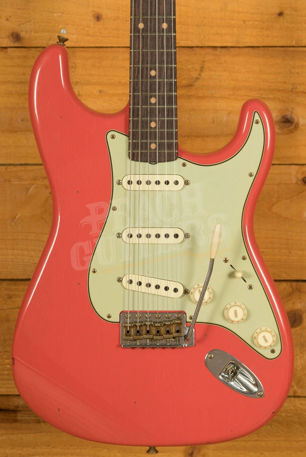 Fender Custom Shop Limited 59 Strat - Journeyman Relic Super Faded Aged Fiesta Red