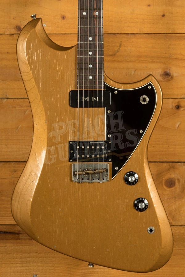 Novo Nucleus Voltur V2 | Gold Top Gold - Black Pickguard