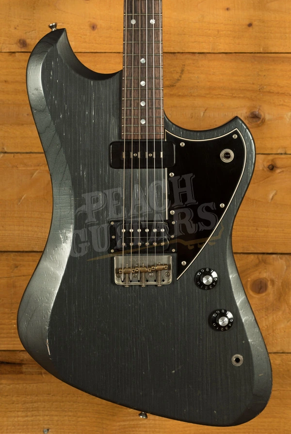 Novo Nucleus Voltur V2 | Charcoal Frost - Black Pickguard