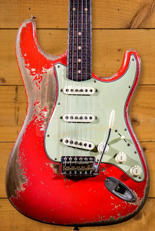 Fender Custom Shop Masterbuilt Dale Wilson 61 Strat - Heavy Relic Fiesta Red