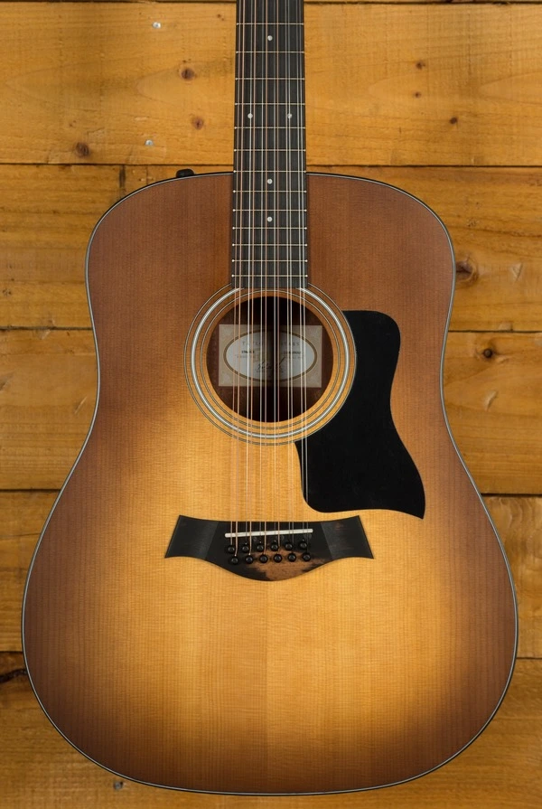 Taylor 150e-SB Satin Sunburst 