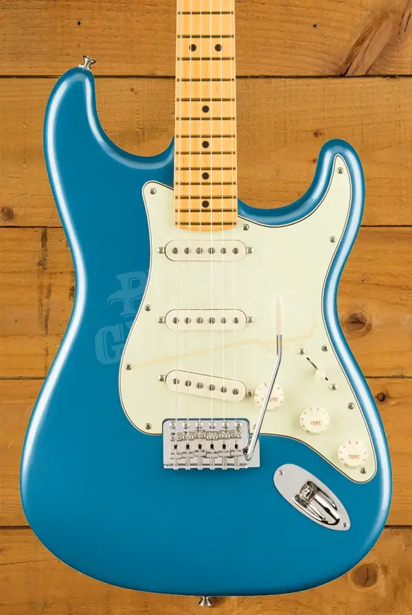 Fender American Professional Classic Stratocaster - Maple - Faded Lake Placid Blue
