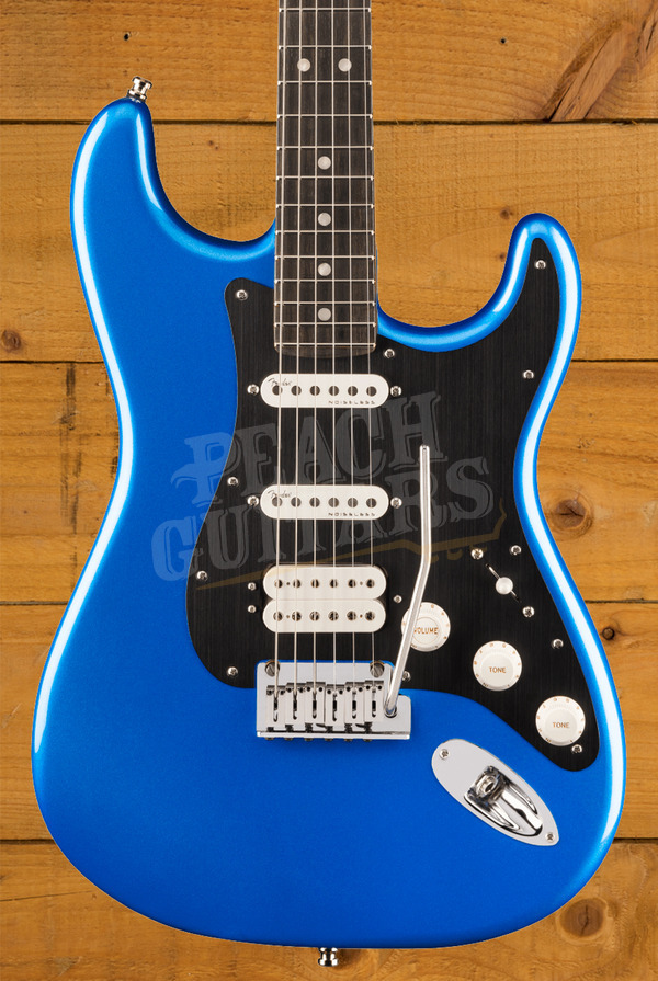 Fender American Ultra II Stratocaster HSS | Noble Blue