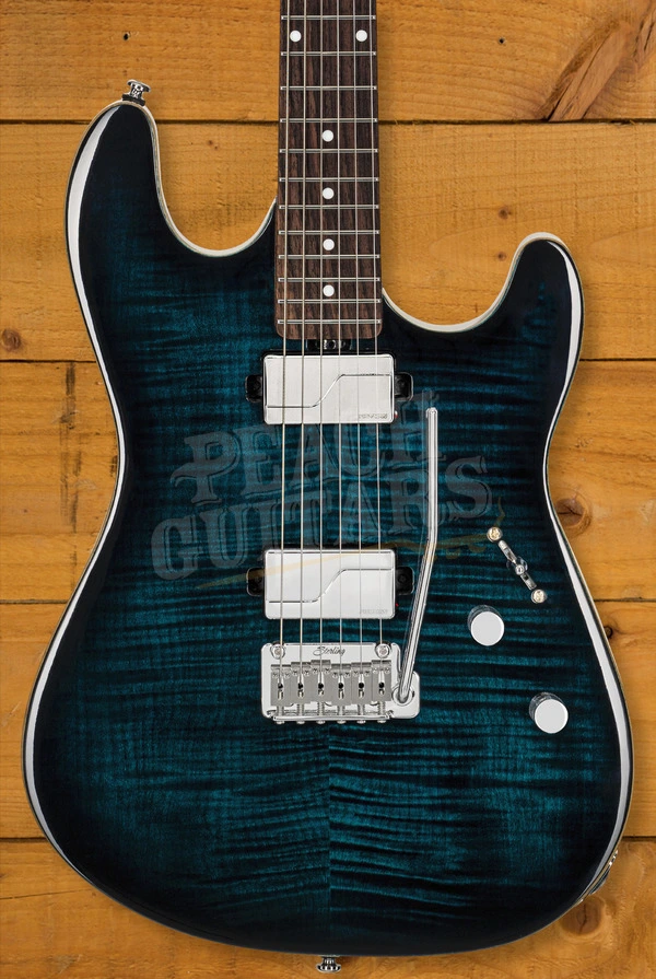 Sterling Sabre（Deep Blue Burst） Amazon | Sterling By Music Man Sabre Guitar、ディープブルー