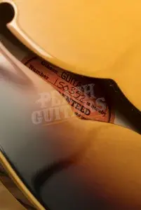 Gibson Custom 1964 ES-335 Reissue | Vintage Burst - VOS