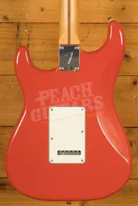 Fender Player II Stratocaster - Rosewood - Coral Red