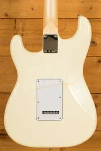 Fender Standard Stratocaster - Maple - Olympic White